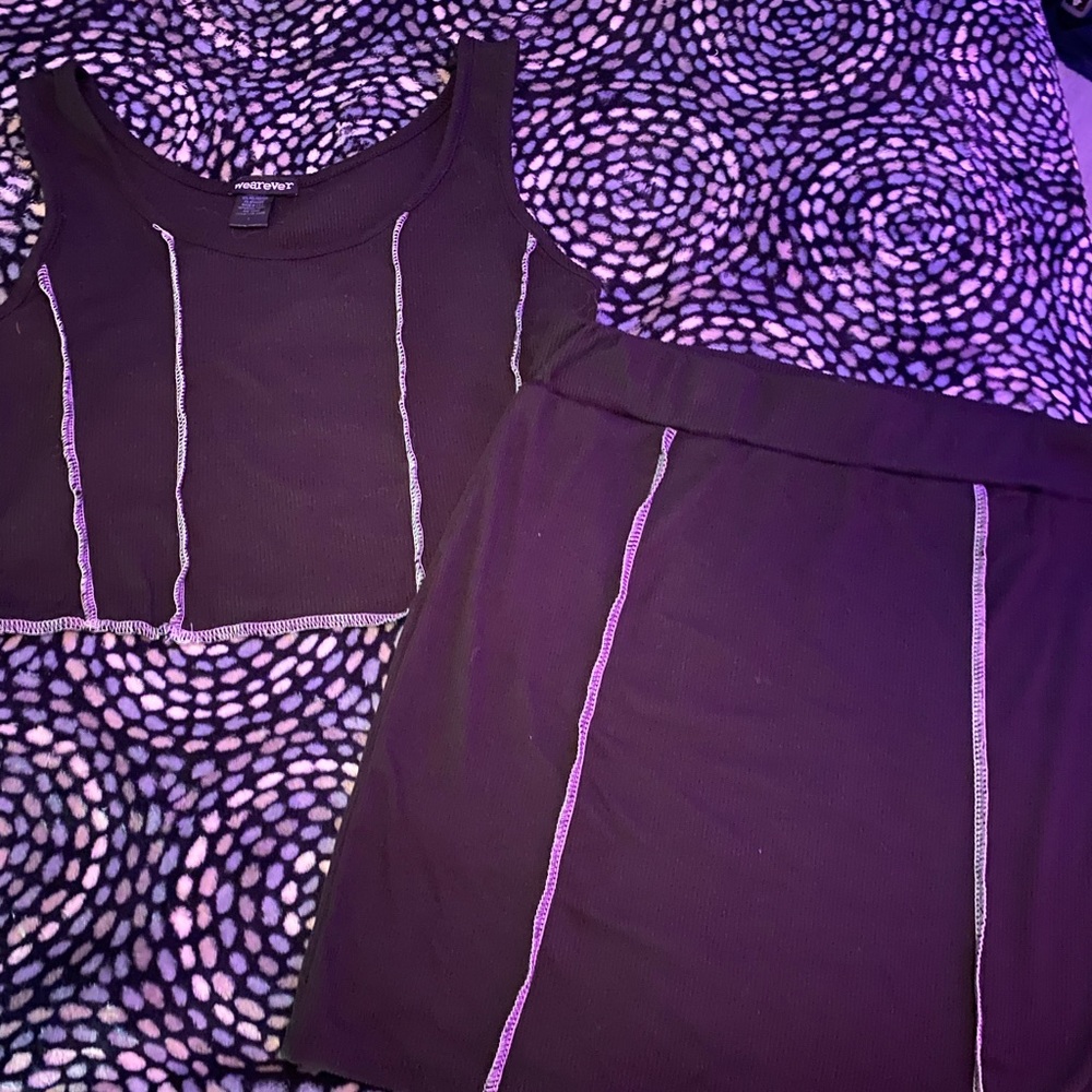 skirt and shirt set - Picture 1 of 2